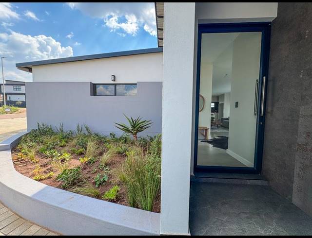 4 BEDROOM HOUSE FOR SALE IN FOUNTAINBROOK ESTATE